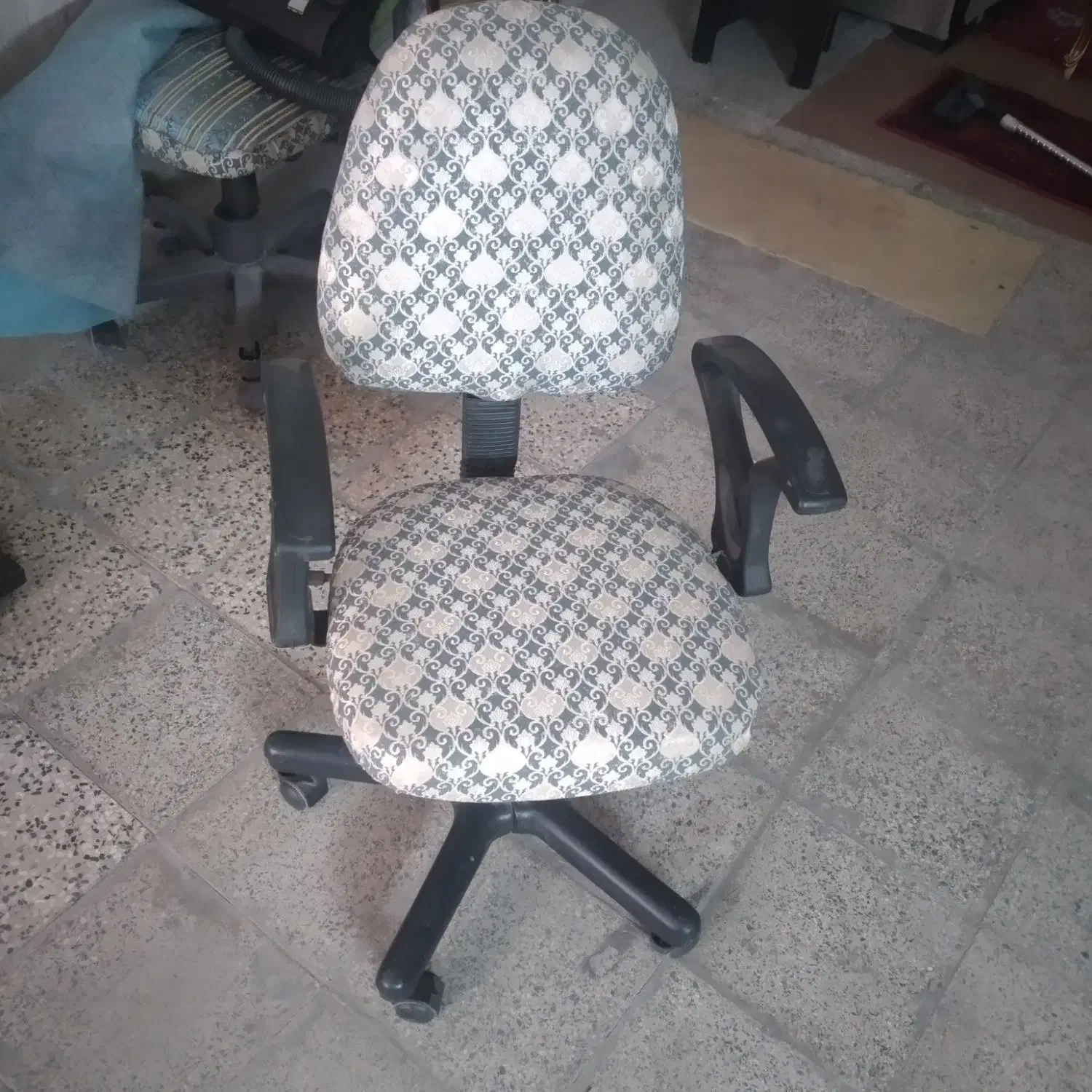 صندلی چرخ دار سالم|صندلی و نیمکت|باقرشهر, |دیوار