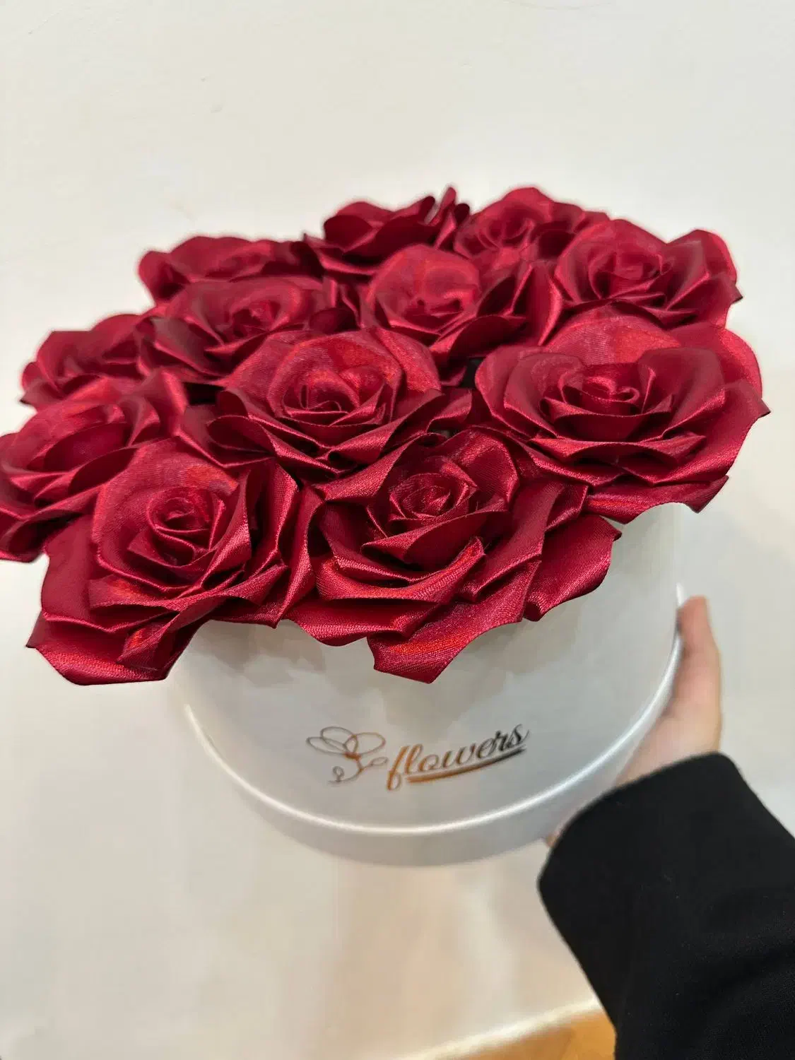 باکس گل 12شاخه زرشکی|گل مصنوعی|ایلام, |دیوار