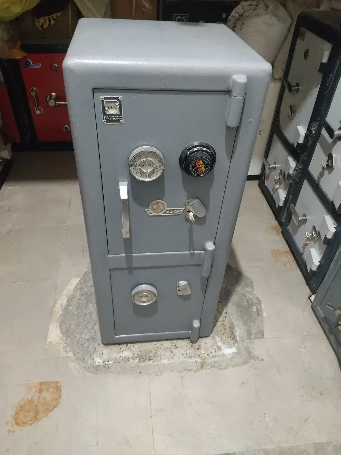 ریز و درشت صد کیلو تا دو تنی|فروشگاه و مغازه|ارومیه, |دیوار