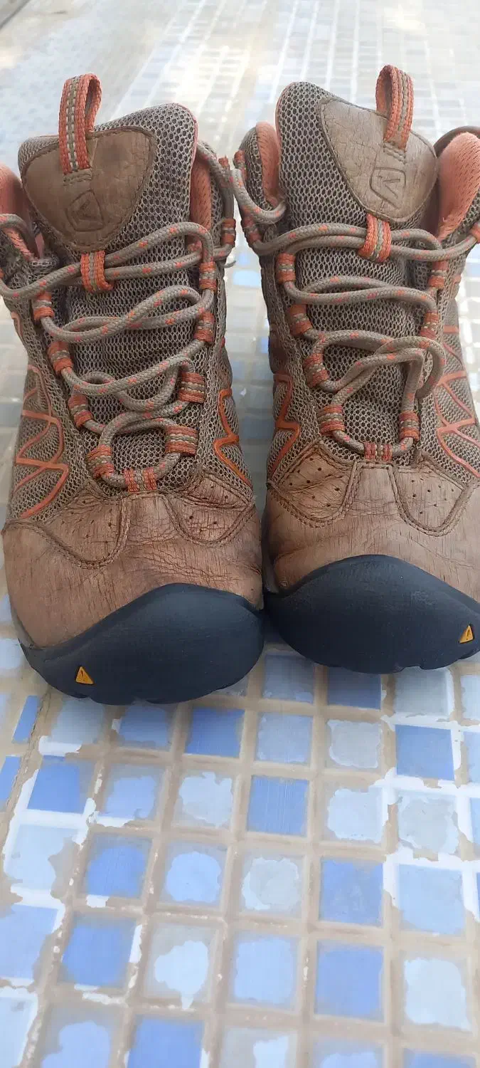 بوت نیم بوت کِن keen کانادایی|کیف، کفش، کمربند|ورامین, ورامین|دیوار