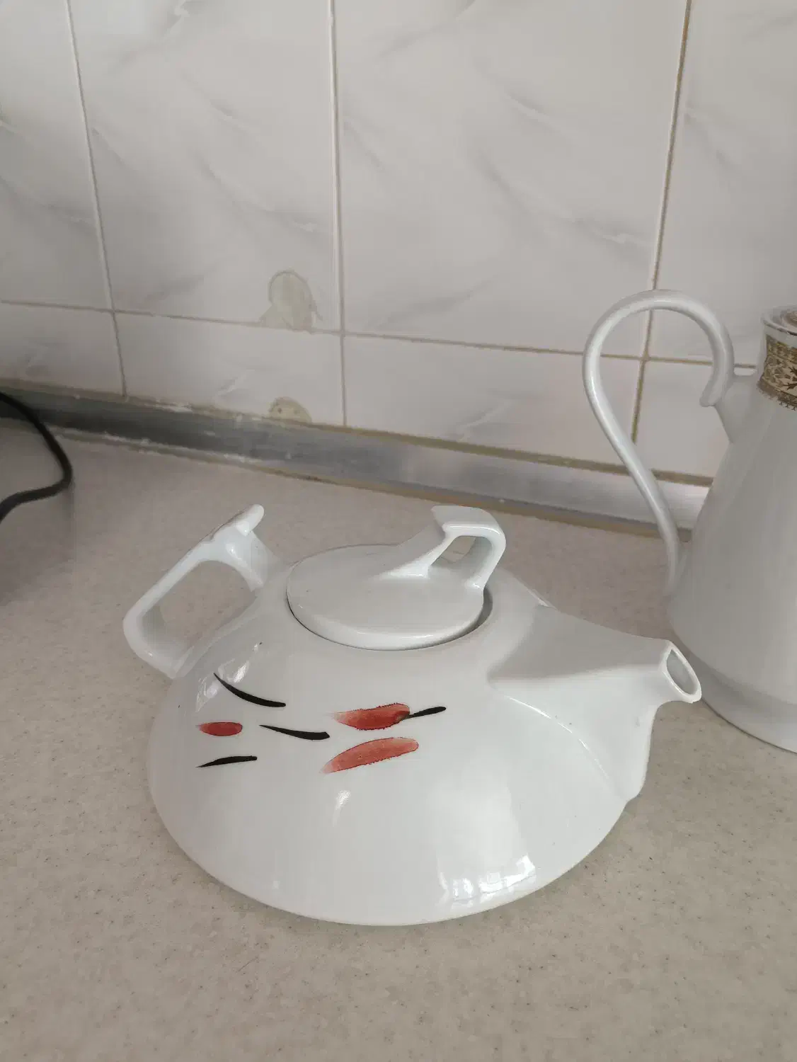 دوعدد قوری چینی|قوری، کتری، قهوه‌ساز دستی|اردبیل, |دیوار