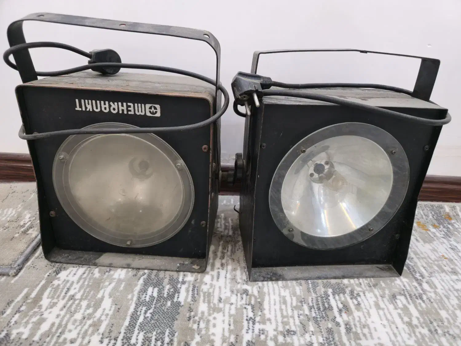 فلاشر چشمک زن|لامپ و چراغ|گنبد کاووس, |دیوار