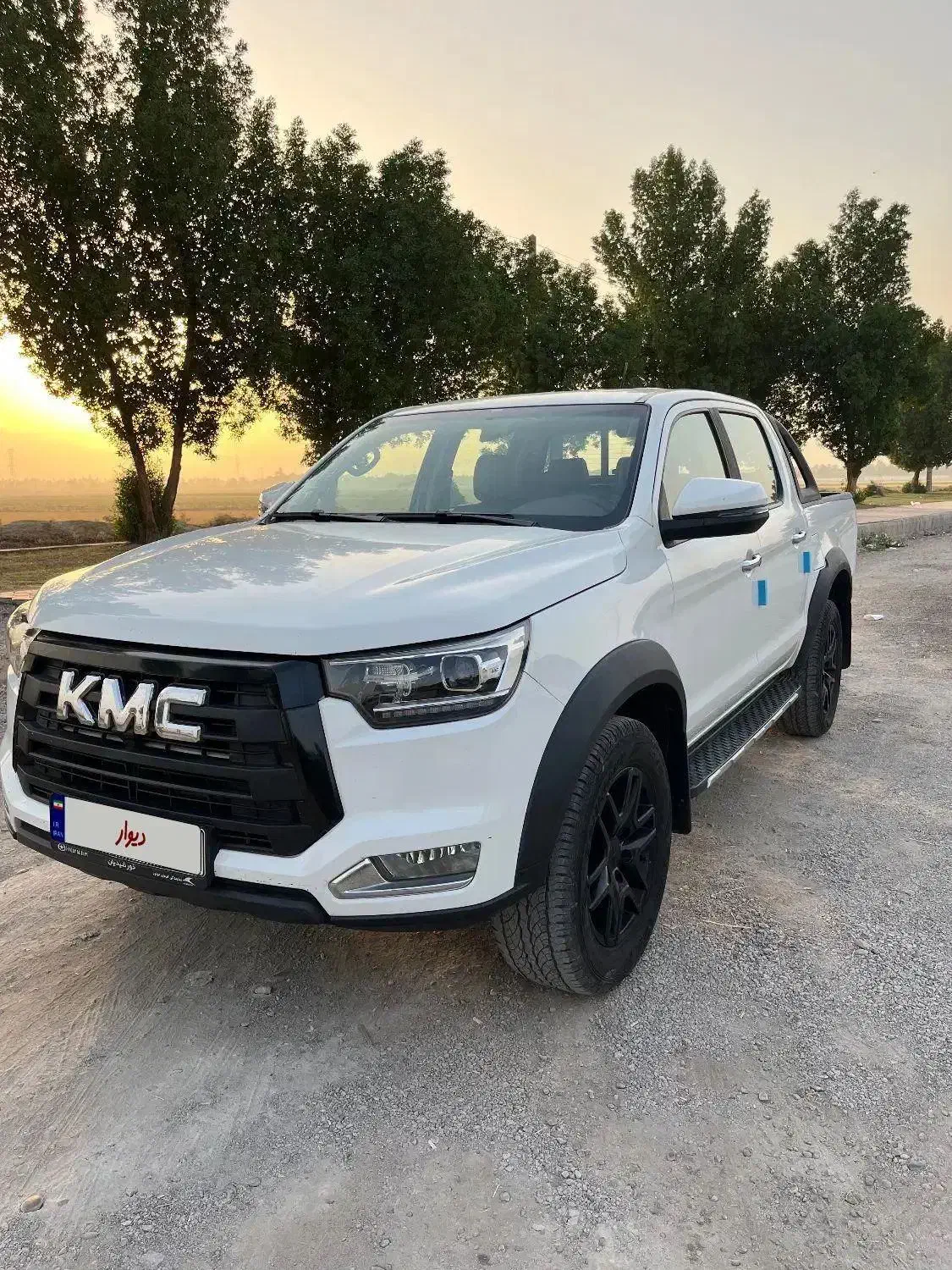 کی ام سی t8|خودرو سواری و وانت|تهران, باغ فیض|دیوار