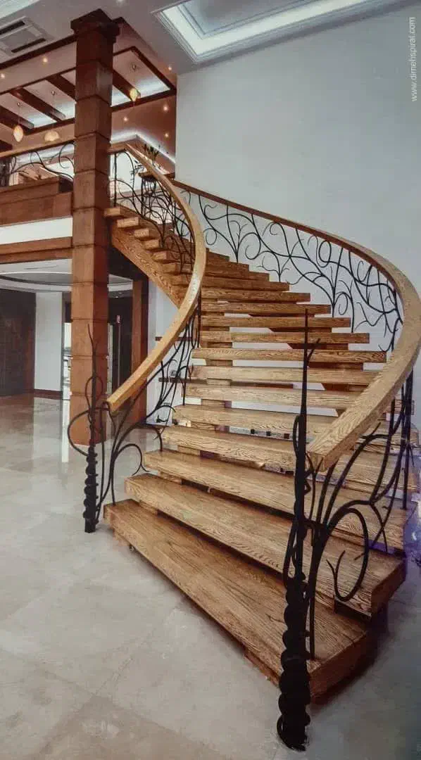 پله پیچ|خدمات پیشه و مهارت|قروه, |دیوار