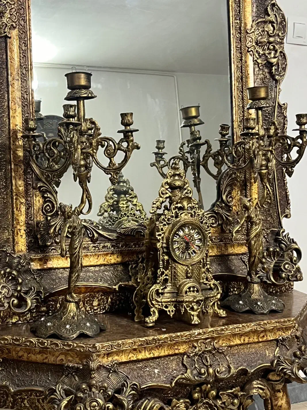 آیینه و کنسول همراه شمعدان و ساعت|آینه|اراک, |دیوار