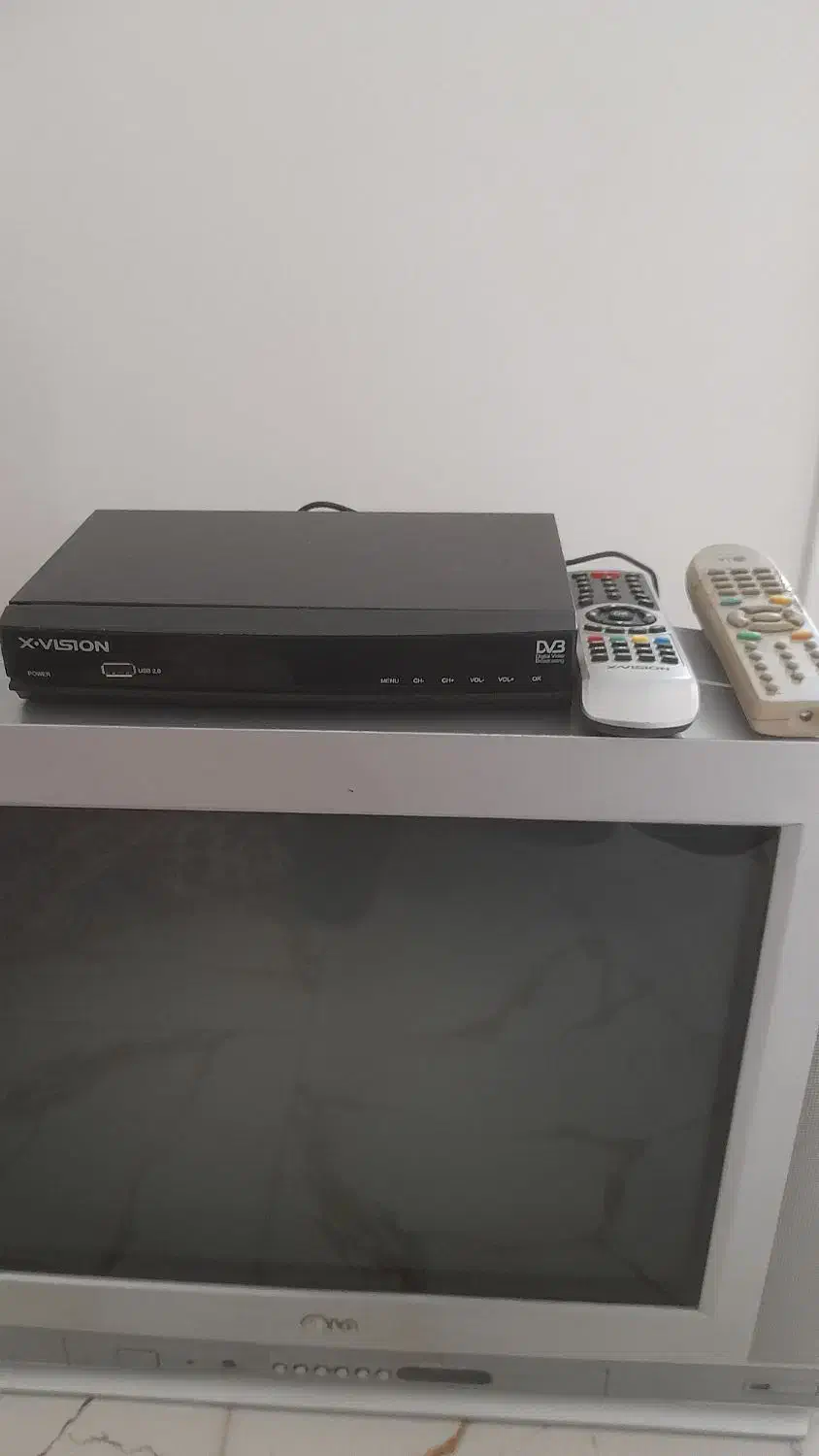 تلویزیون ۲۱ الجی با گیرنده|تلویزیون و پروژکتور|مشهد, طرق|دیوار