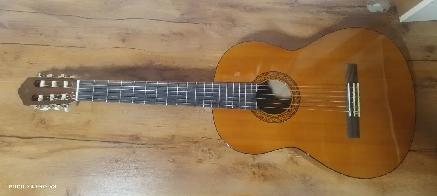 گیتار یاماها C40 اندونزی با تجهیزات|گیتار، بیس، امپلیفایر|بوکان, |دیوار