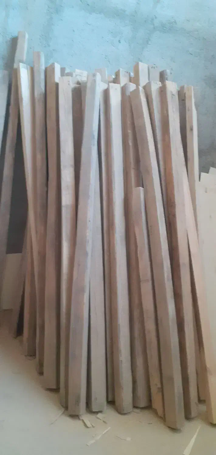 چوب خارجی جنگلی ۱۰×۸×۲/۳۰بریوزا خراطی مبل پایه|مصالح و تجهیزات ساختمان|خسروشاه, |دیوار