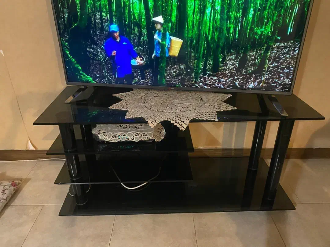 میز تلوزیون شیشه ای|میز تلویزیون|تهران, امیریه|دیوار