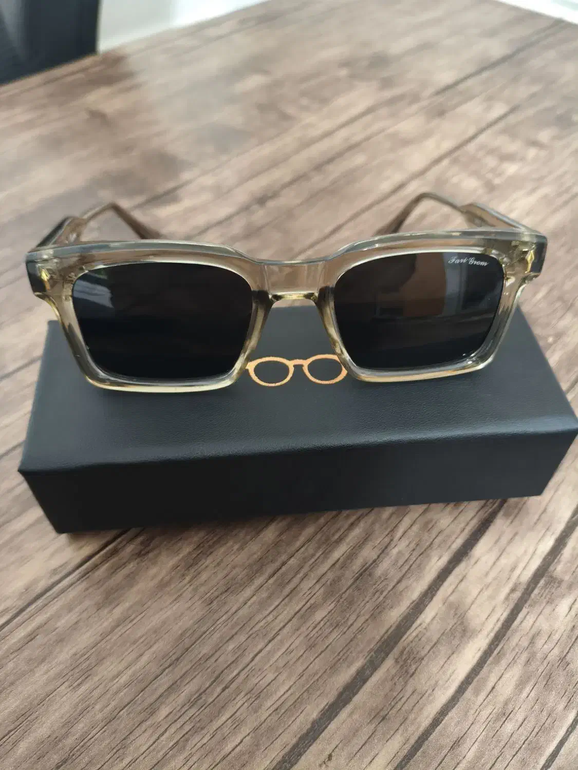 عینک آفتابی ویفر فاری گرام|زیورآلات و اکسسوری|شیراز, زیباشهر|دیوار