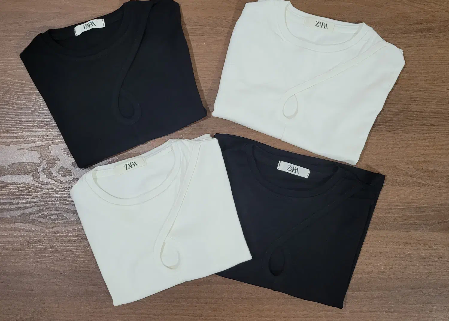 لباس شخصی|لباس|نیمروز, |دیوار