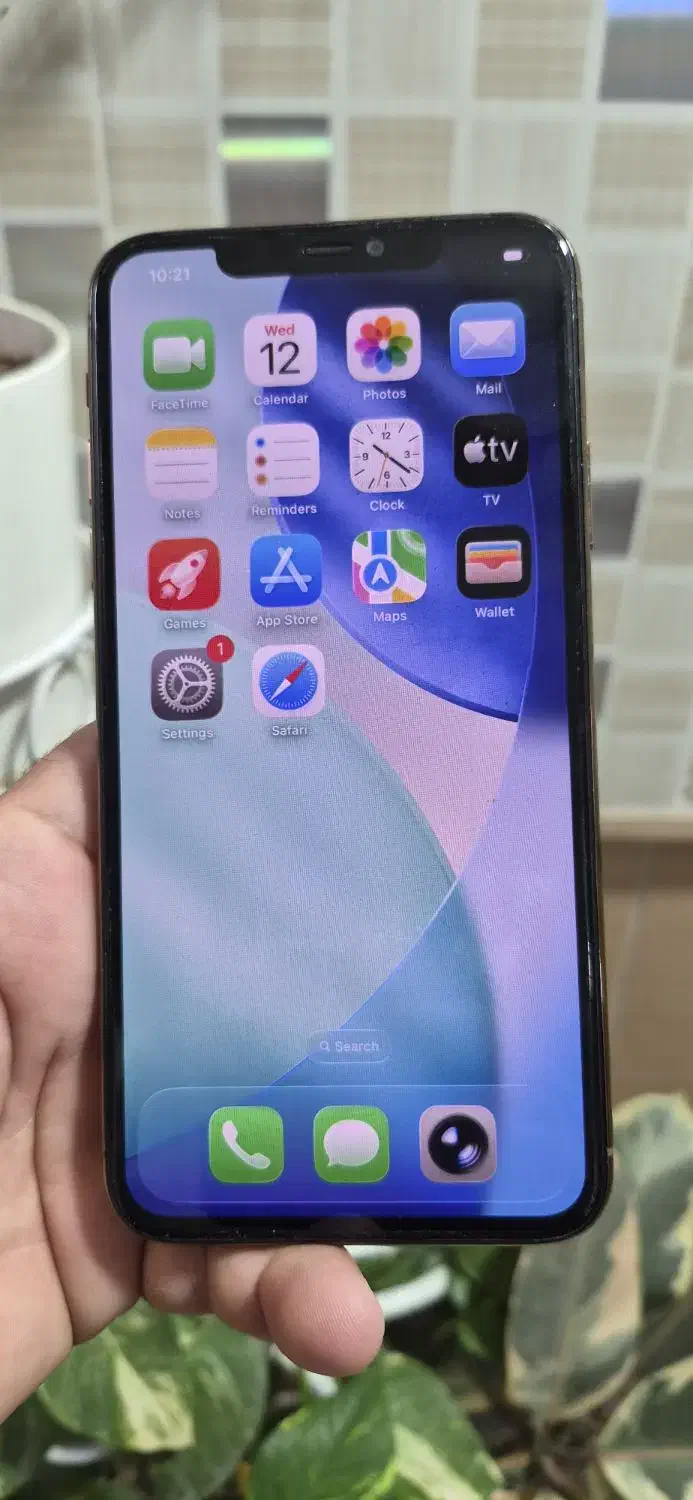 ایفون 11 پرومکس سری M رنگ طلایی|موبایل|شیراز, فرودگاه شهید دستغیب شیراز|دیوار