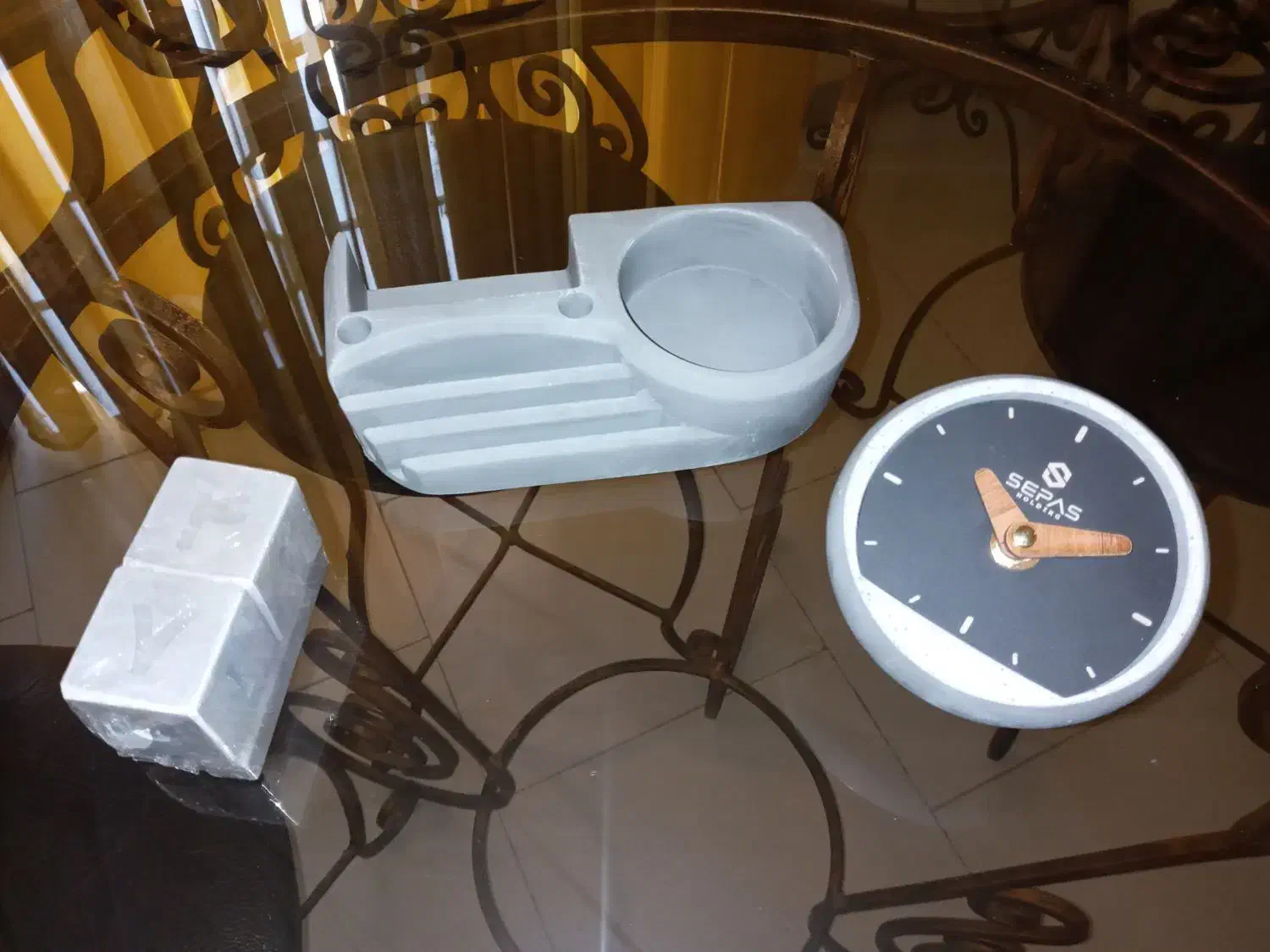 ساعت و تقویم رو میزی بتنی نو|ساعت دیواری و تزئینی|تهران, خواجه نظام الملک|دیوار