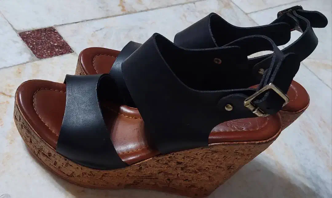 کفش|کیف، کفش، کمربند|تهران, چهارصد دستگاه|دیوار