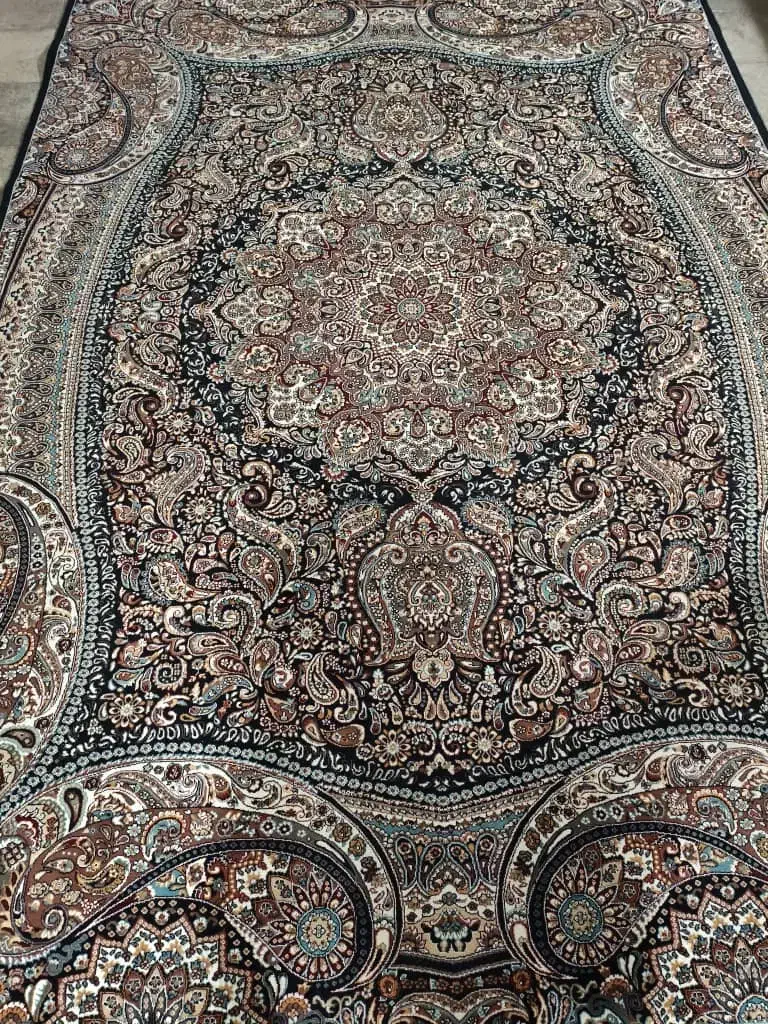 تعدادی فرش|فرش|قم, شاه سید علی|دیوار