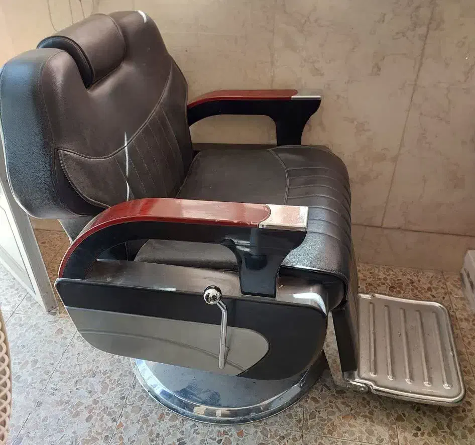 صندلی میکاپ جکی لوتوس دسته طرح چوب روکش باله دار|آرایشگاه و سالنهای زیبایی|کاشان, شاهد|دیوار