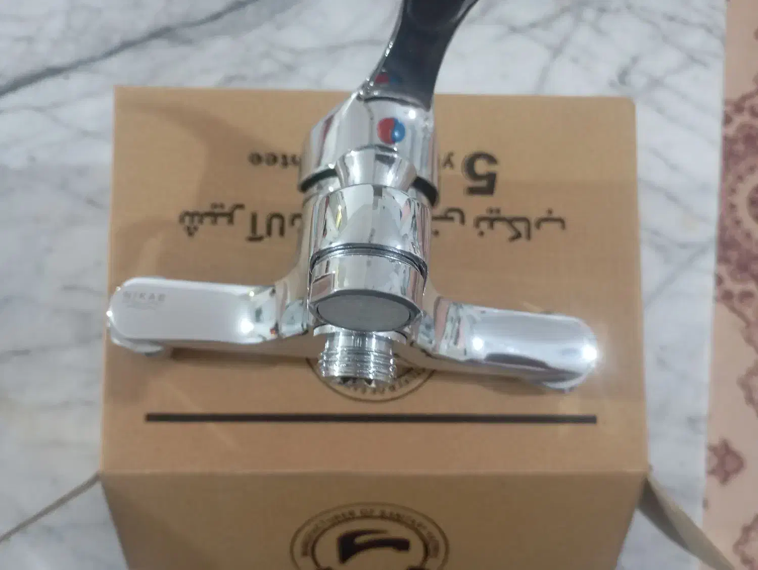 شیر اهرمی  حمام نو با کارتون|لوازم سرویس بهداشتی|شاهین‌شهر, شهرک گلدیس|دیوار