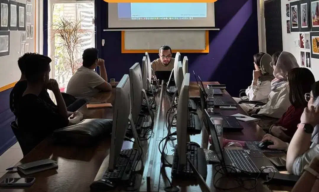 آموزش جامع طراحی سایت + معرفی مستقیم به بازار کار|استخدام رایانه و فناوری اطلاعات|رشت, سعدی (تختی)|دیوار