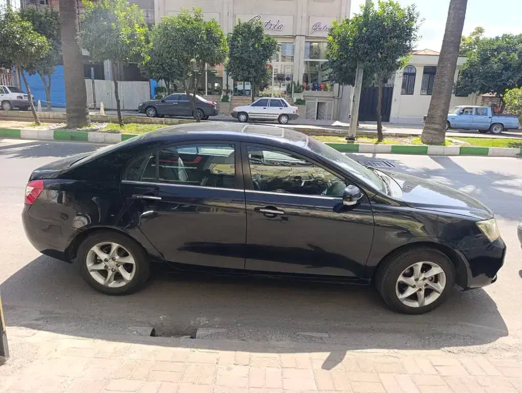 جیلی امگرند7 اتومات|خودرو سواری و وانت|تهران, شهر زیبا|دیوار