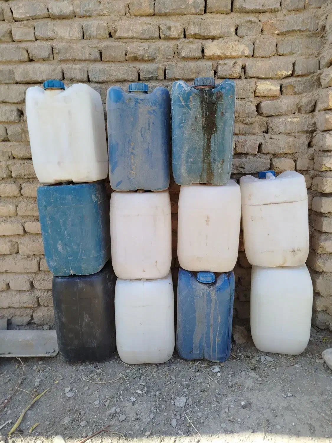 گالن  20لیتری|ظروف نگهدارنده، پلاستیکی، یک‌بارمصرف|دامغان, |دیوار