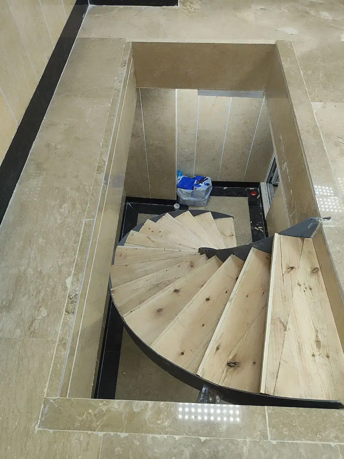 اجرای  پله گرد چوبی|خدمات پیشه و مهارت|تهران, سهروردی|دیوار