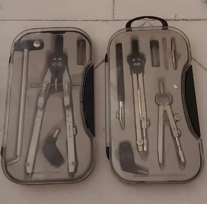 دو عدد پرگار مهندسی در حد نو|لوازم التحریر|اندیشه, اندیشه فاز ۴|دیوار