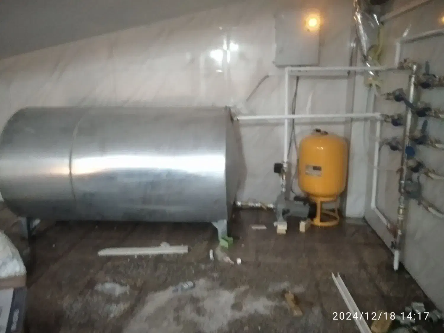 پمپ آب خانگی و منابع انبساط|مصالح و تجهیزات ساختمان|شهرکرد, |دیوار