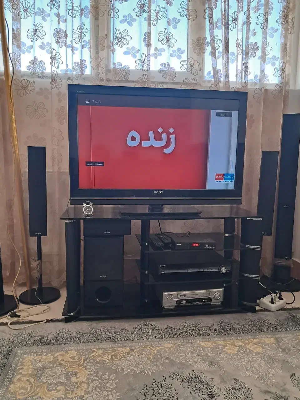 ال سی دی سونی 42اینج سالم با میز وسیمنا خانواده|تلویزیون و پروژکتور|صدرا-فارس, فاز ۲|دیوار