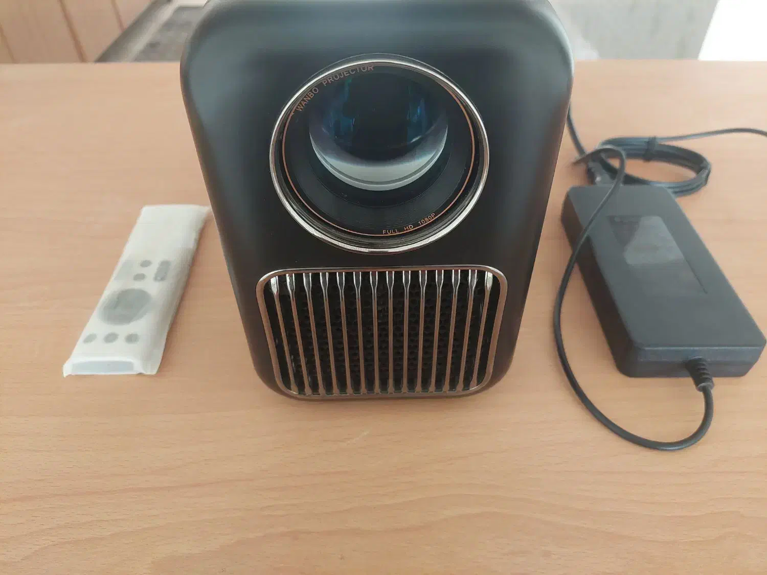 ویدئو پروژکتور شیائومی مدل Wanbo T6R  Max|تلویزیون و پروژکتور|اصفهان, شهرک کاوه|دیوار