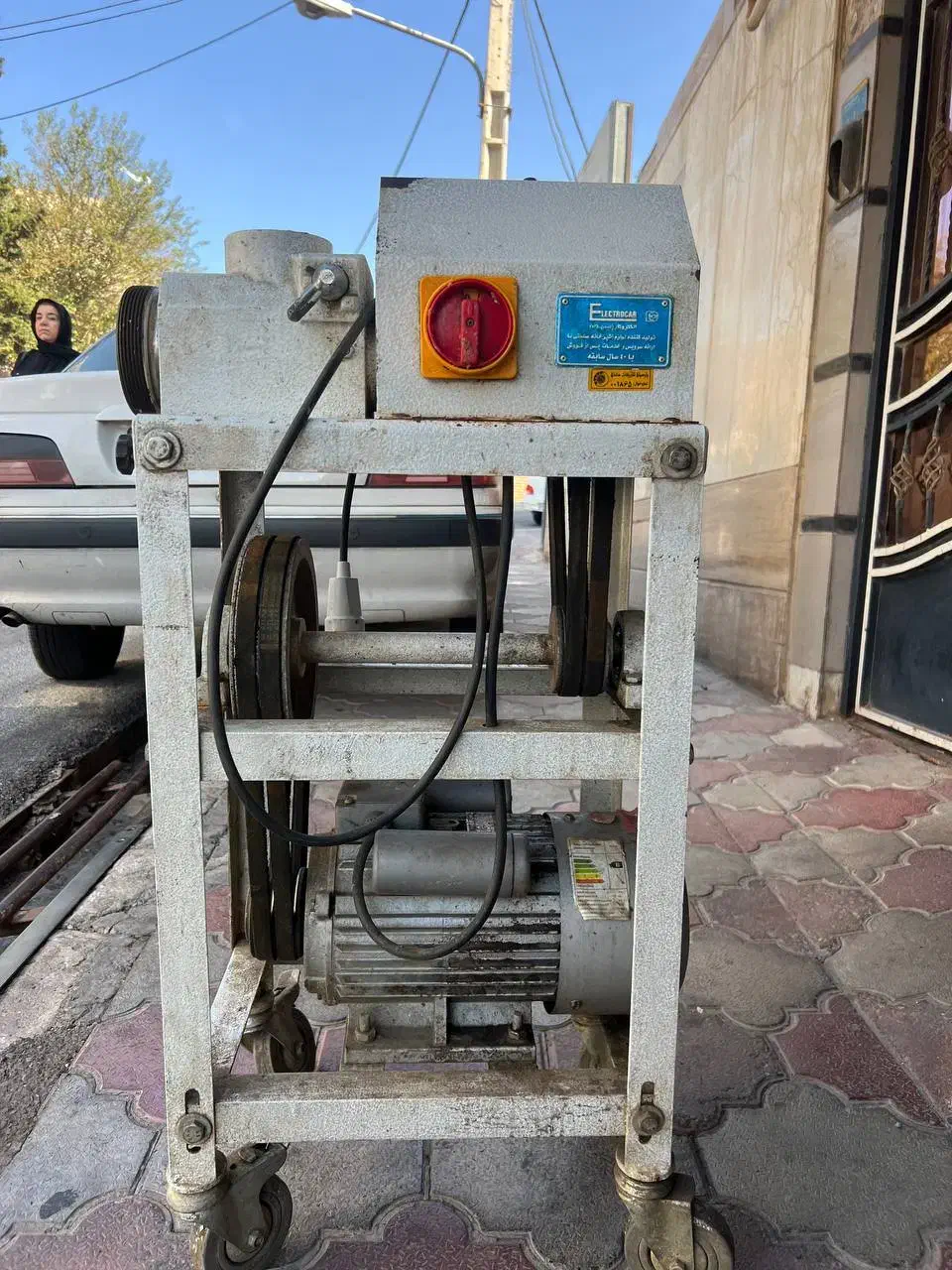 چرخ گوشت صنعتی|فروشگاه و مغازه|رشت, چله خانه|دیوار