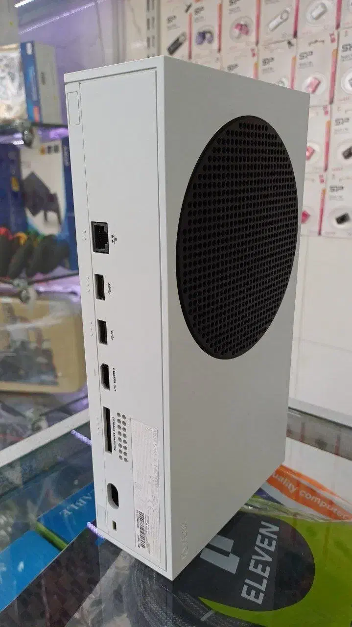 XBOX دست دوم در حد نو خانگی با بازی تک دسته|کنسول، بازی ویدئویی و آنلاین|نجفآباد, هفده شهریور|دیوار