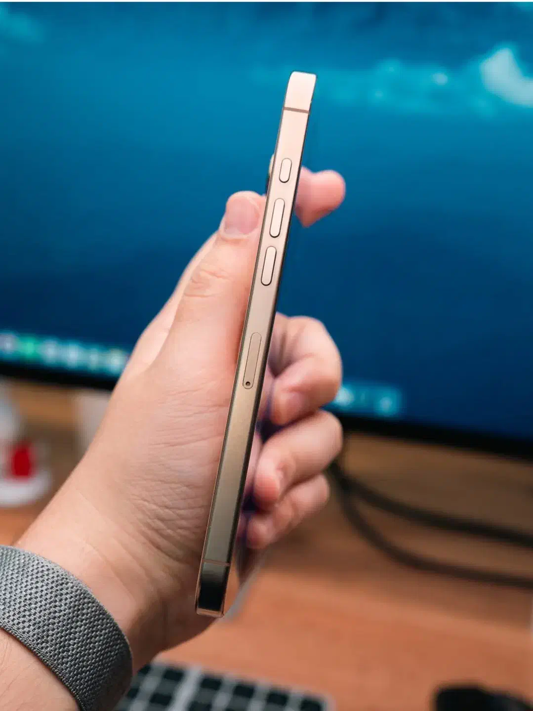 iphone 16 Pro Max|موبایل|آستارا, |دیوار