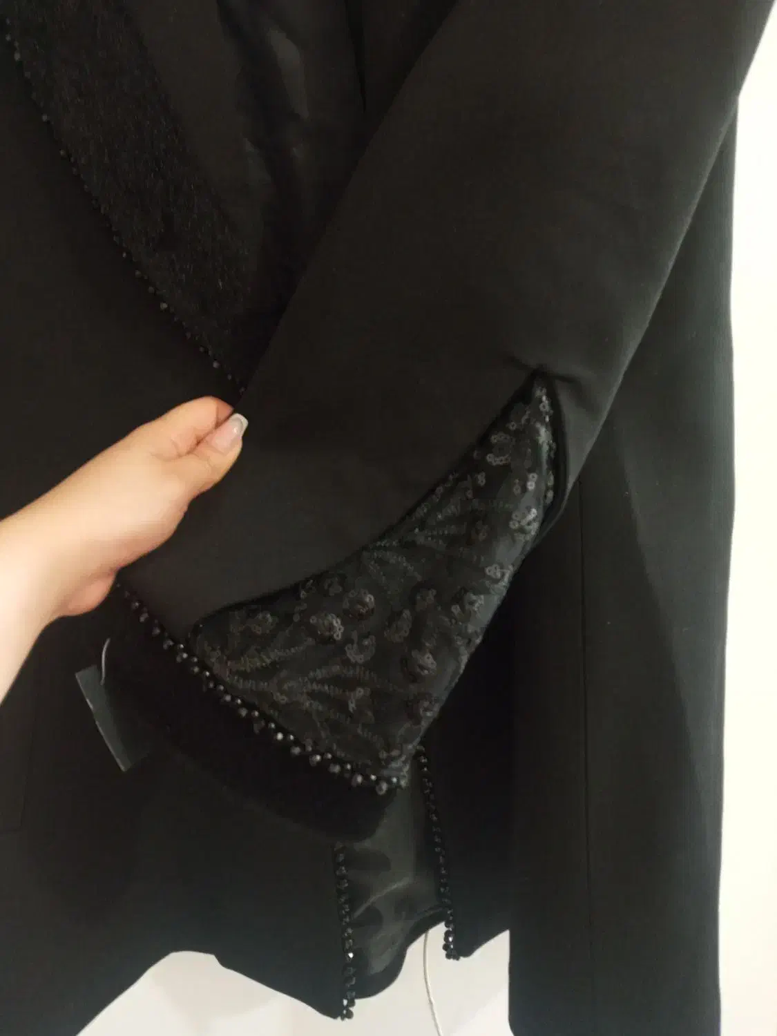 پالتو فوتر|لباس|بروجن, |دیوار