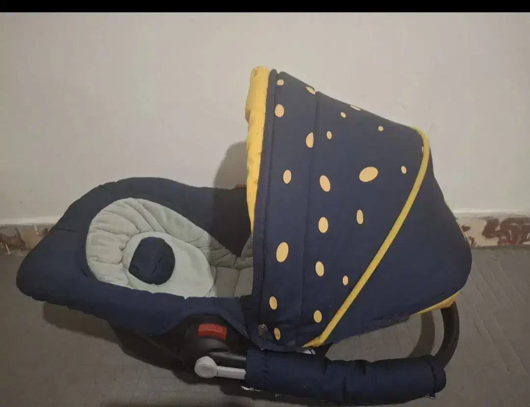 کریر|کالسکه و لوازم جانبی|همدان, |دیوار