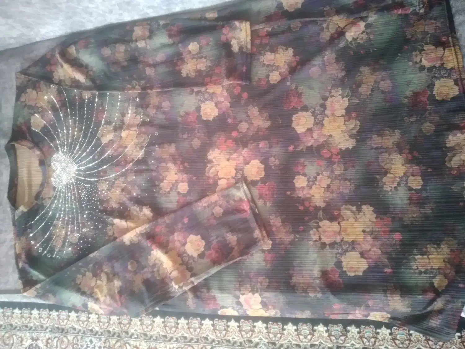 لباس مجلسی|لباس|شهرکرد, |دیوار