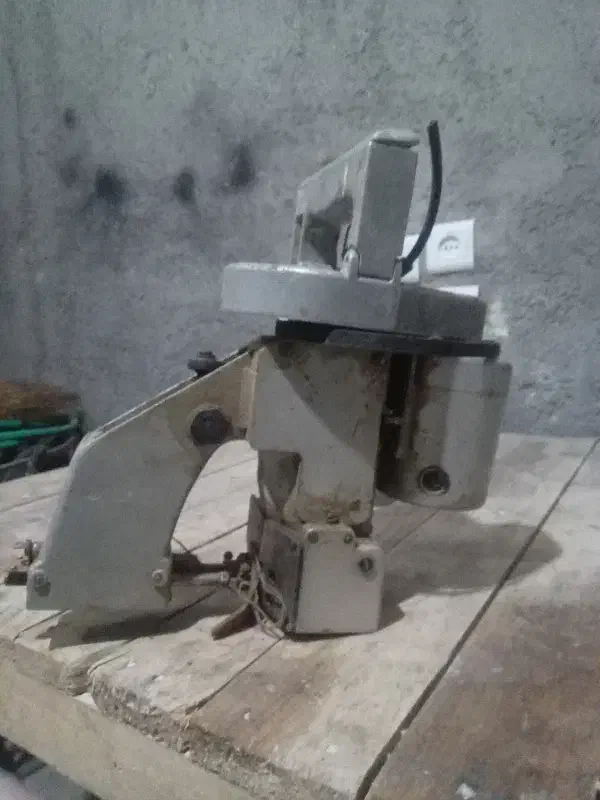 چرخ سر دور|چرخ خیاطی و ریسندگی|فرخشهر, |دیوار