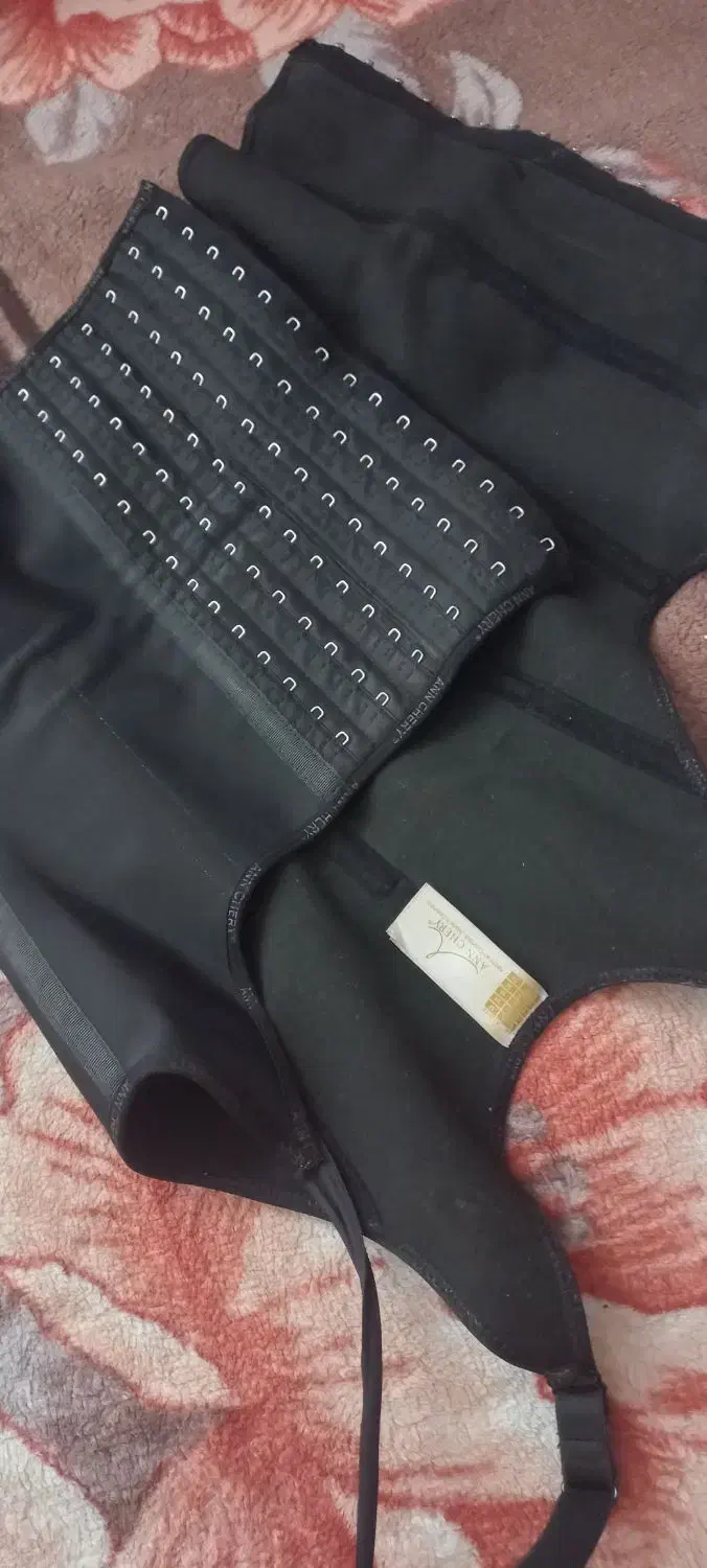 گن ساعت شنی|لباس|گلبهار, شهر جدید گلبهار|دیوار