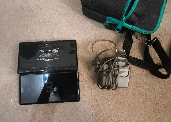 Nintendo ds|کنسول، بازی ویدئویی و آنلاین|رودهن, |دیوار