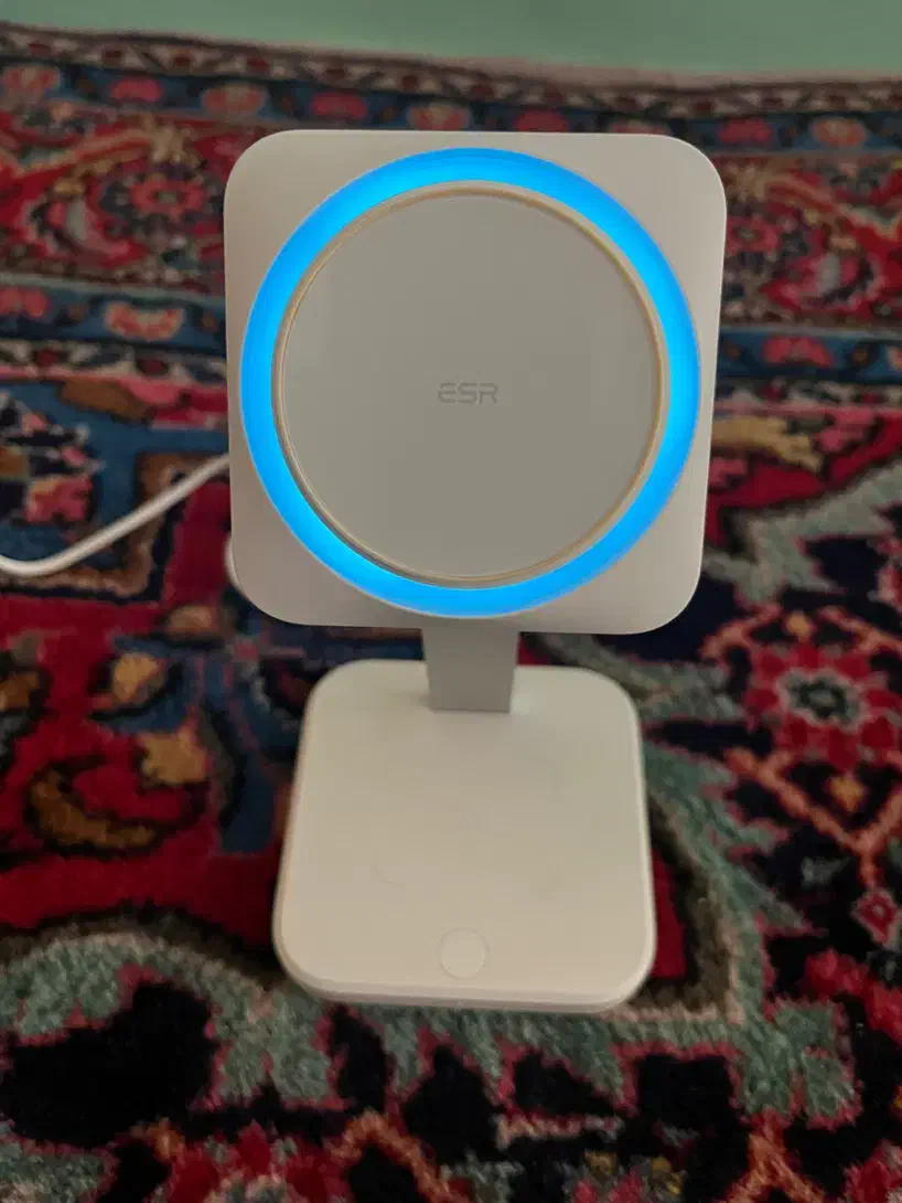 شارژر مغناطیسی ESR 2-in-1|لوازم جانبی موبایل و تبلت|تبریز, |دیوار