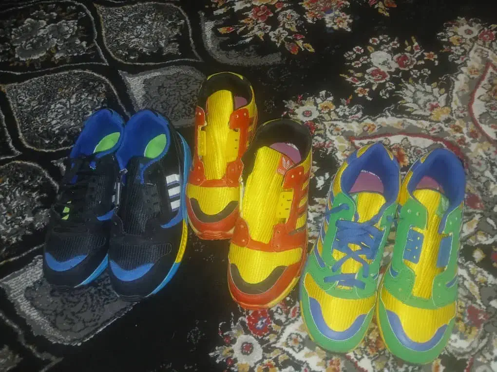 کفش کتونی طرح آدیداس|کیف، کفش، کمربند|فیروزآباد (فارس), |دیوار