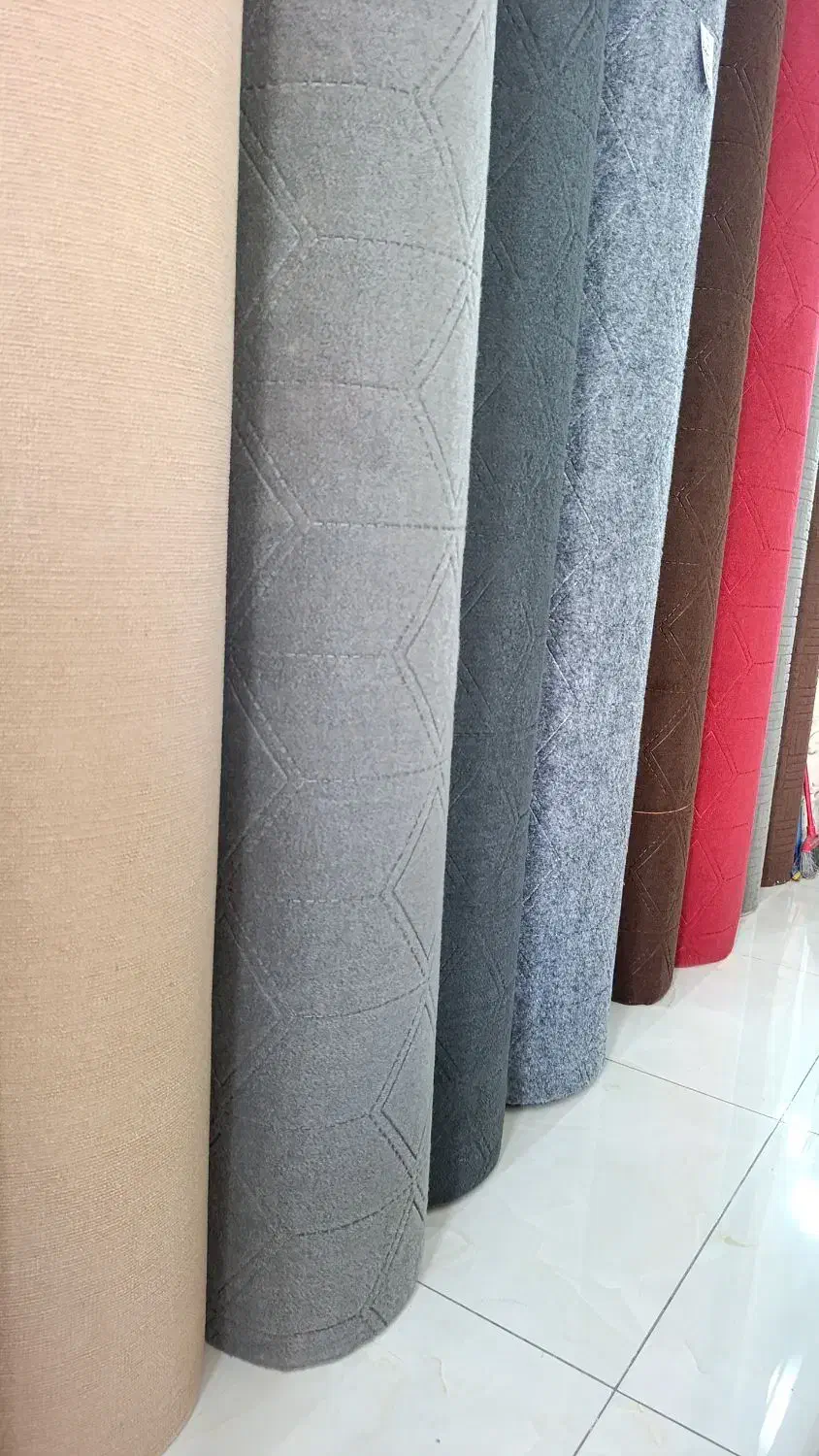 موکت نمدی ساده و طرح دار تنوع قیمت و جنس باکیفیت|موکت|بندرعباس, |دیوار