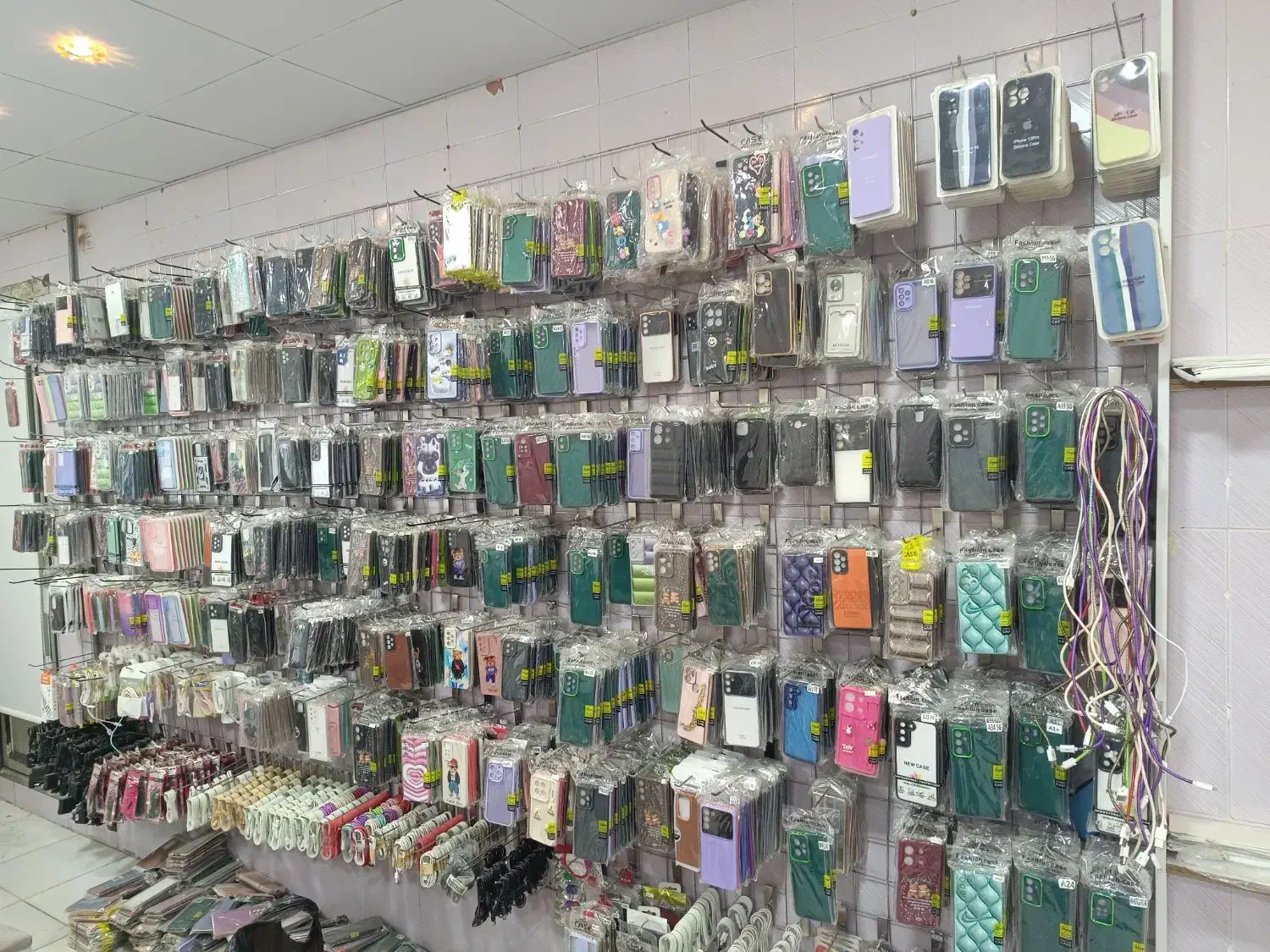 فروش لوازم  موبایل فروشی به صورت کلی ویکجا|لوازم جانبی موبایل و تبلت|کرمانشاه, |دیوار