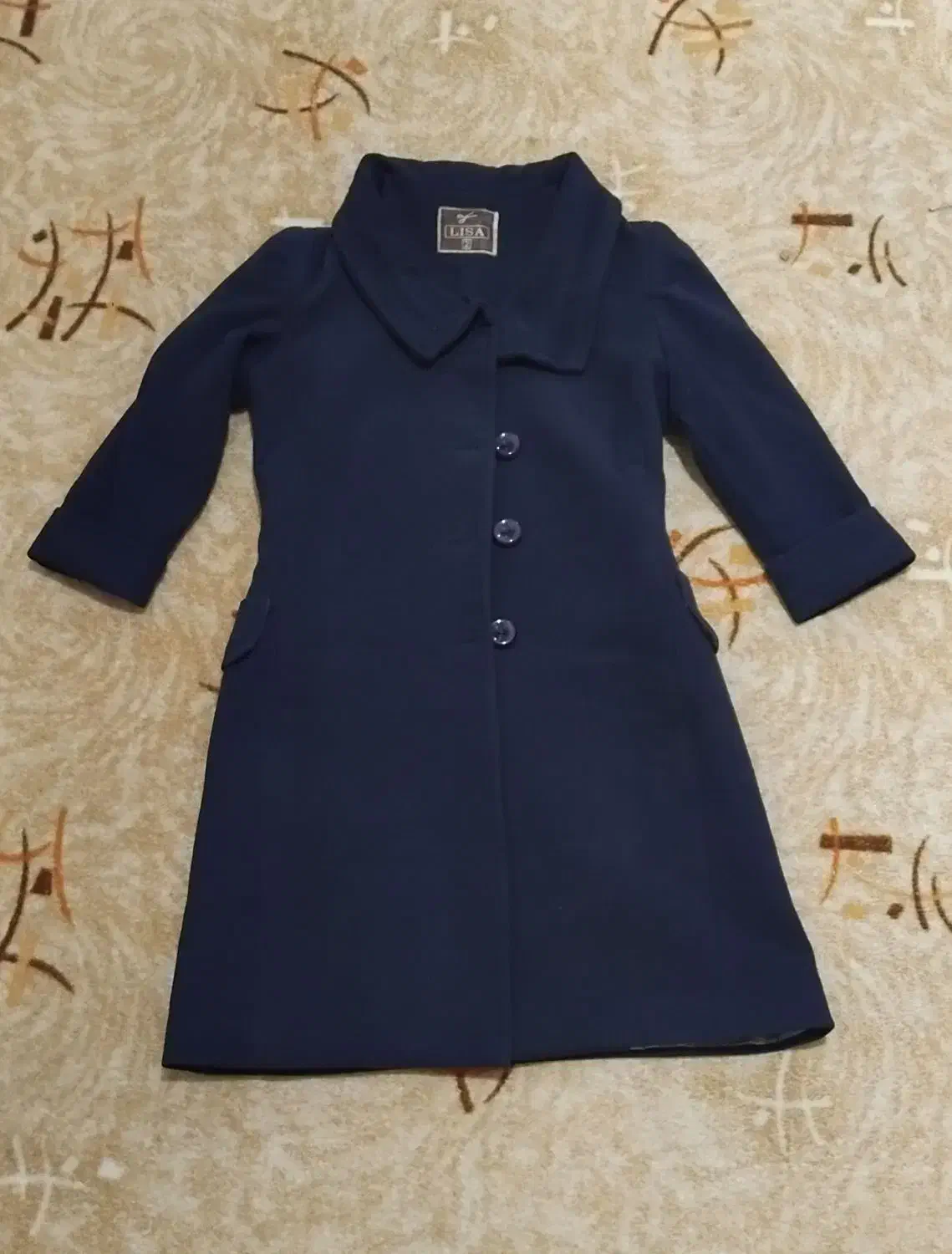 پالتو|لباس|آران و بیدگل, |دیوار