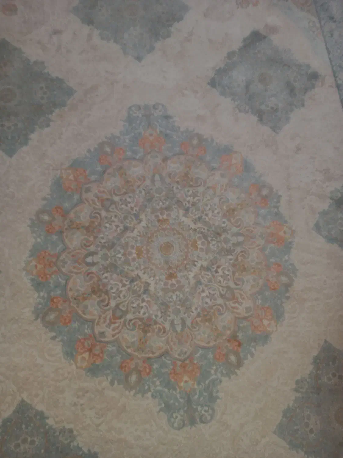 فرش ۶متری کاملاسالم درحدچندماه استفاده شده|فرش|قدس, شهرقدس|دیوار