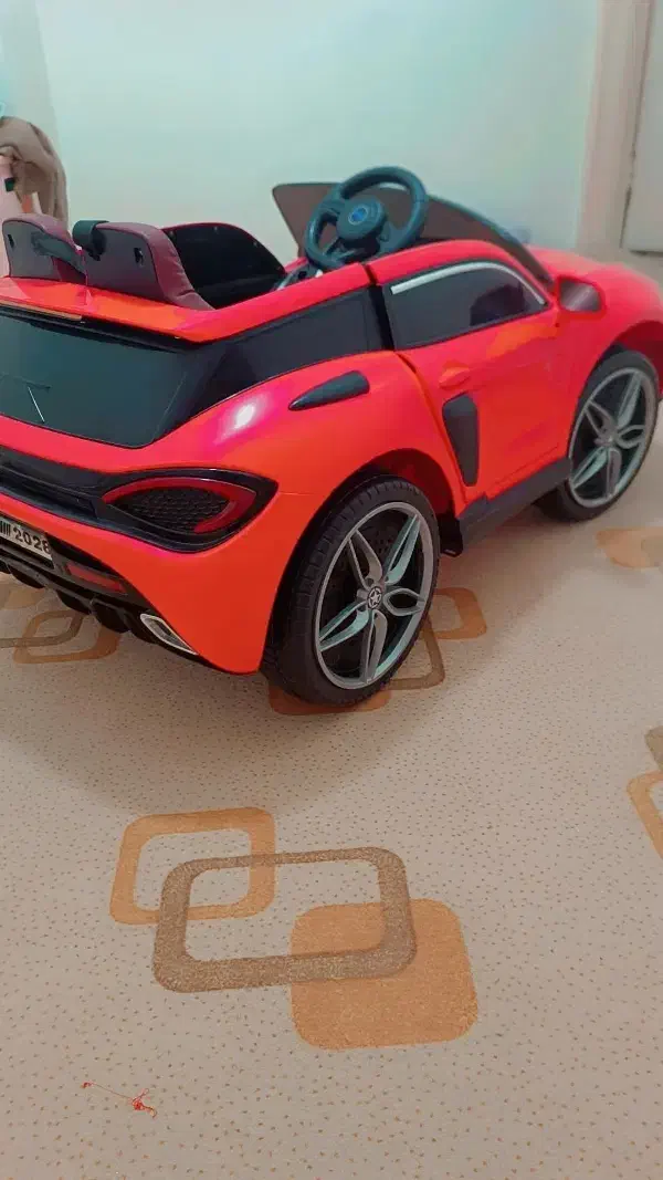 ماشین شارژی طرح بنز|اسباب‌بازی بچه|محمدشهر, محمدشهر|دیوار