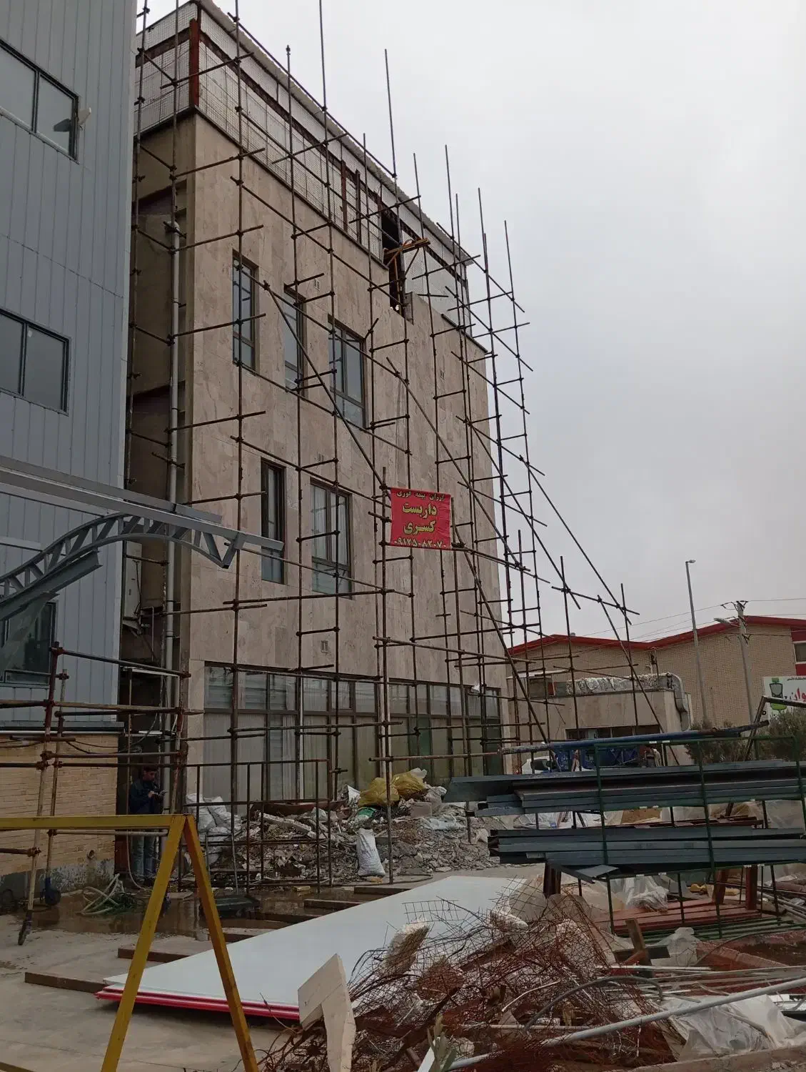 داربست فلزی کسری|خدمات پیشه و مهارت|پرند, فاز ۱|دیوار