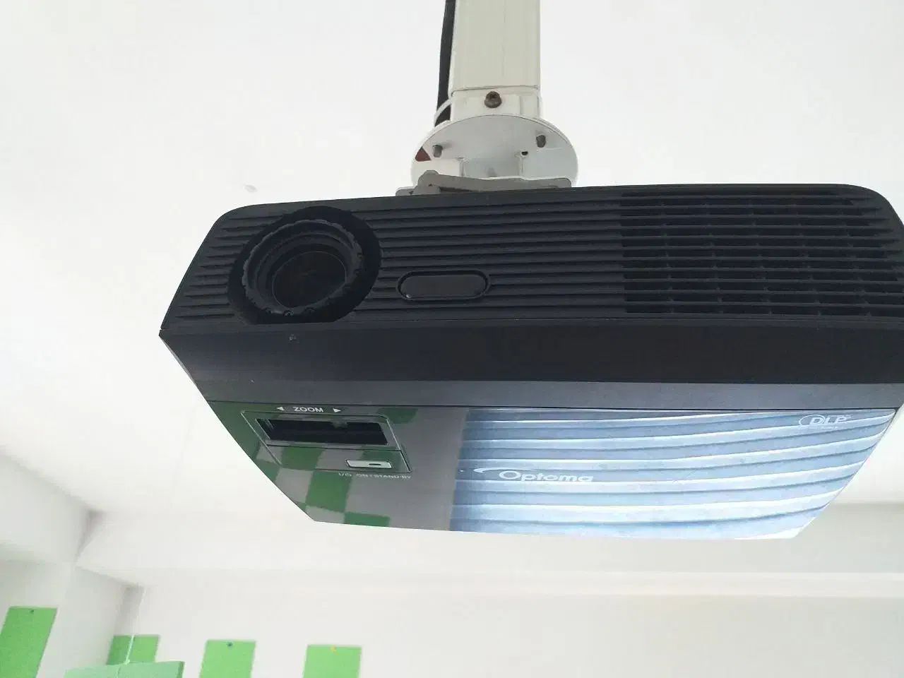 ویدئو پروژکتور Optoma DS316L در حد نو|تلویزیون و پروژکتور|رشت, رودباری|دیوار