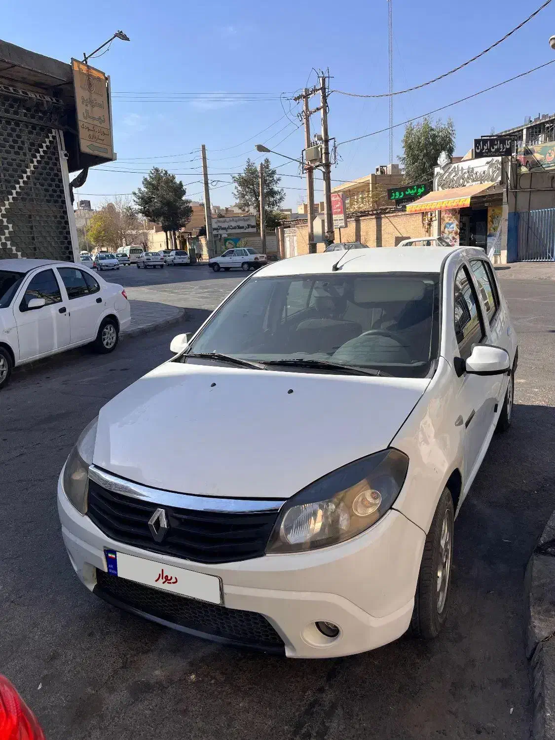 ساندرو اتوماتیک مدل ۹۵|خودرو سواری و وانت|یزد, |دیوار