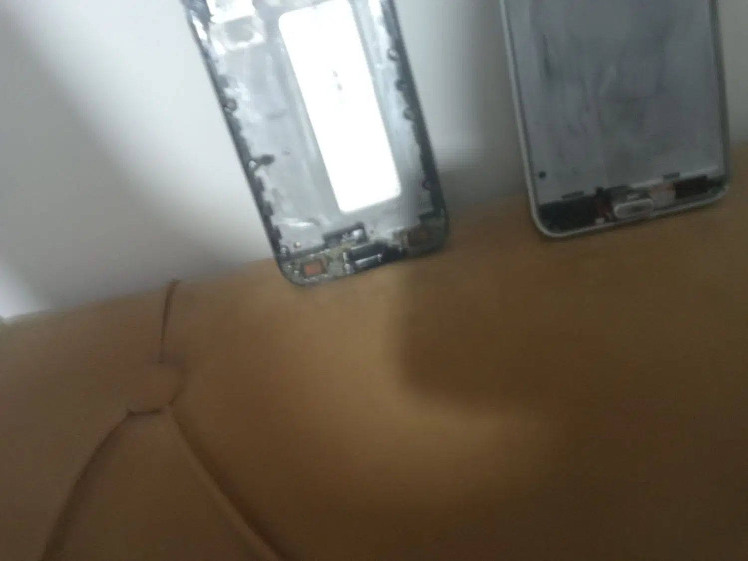 j530f وj700h|موبایل|پرند, فاز ۴|دیوار
