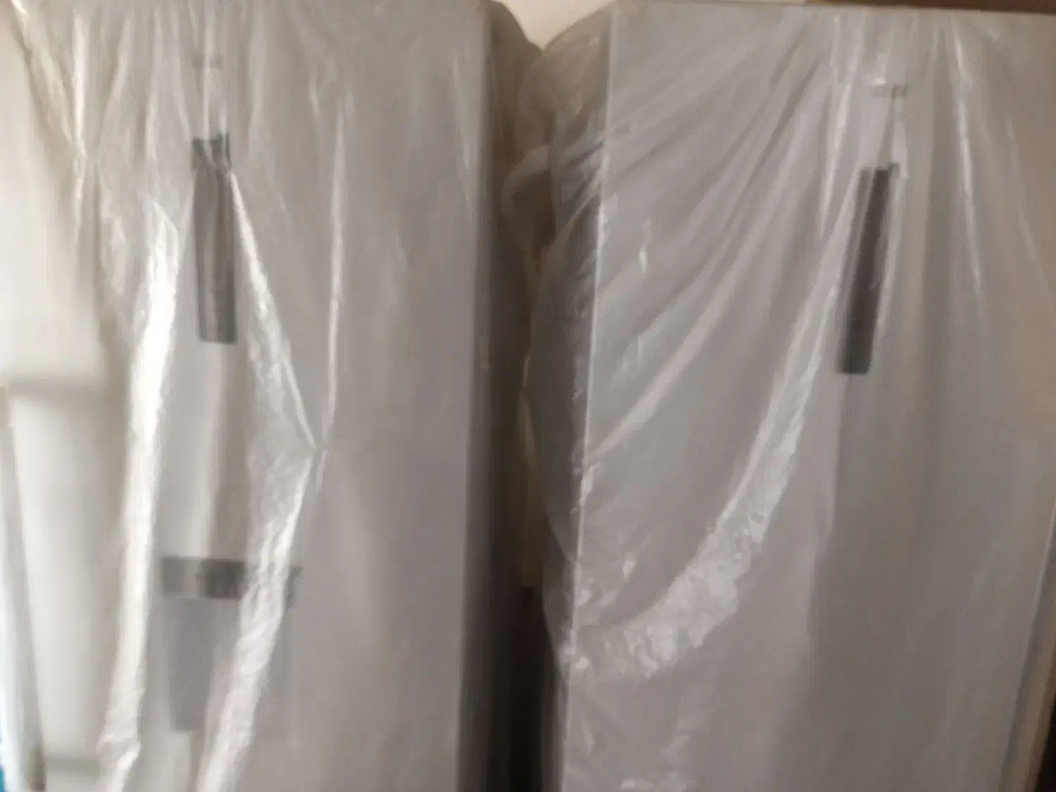 یخچال دوقلو سام نو و آکبند باقیمت پارسال ۴۰فوت|یخچال و فریزر|کرمان, |دیوار